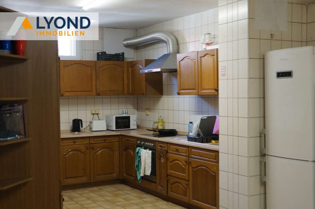 Immobilie in Wutha-Farnroda - Attraktives Mehrfamilienhaus in Wutha-Farnroda – Vielseitiges Anwesen mit großem Potenzial - Bild 4