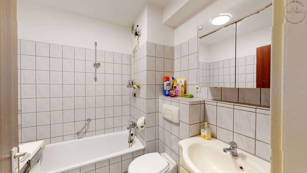 Immobilie in Durmersheim - Kompakt. Zentral. Bezugsfrei. – Gepflegte 1-Zi-ETW mit Balkon und TG-Stellplatz in Durmersheim - Bild 4
