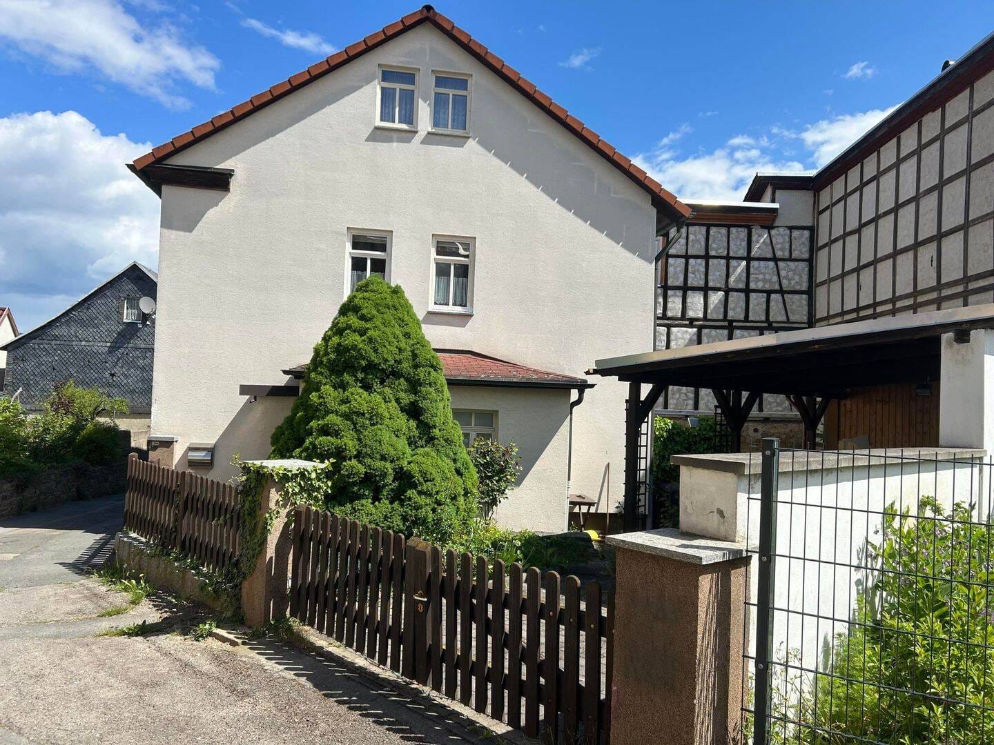 Immobilie in Saalfeld/Saale - Einfamilienhaus in Innenstadtlage! - Bild 2