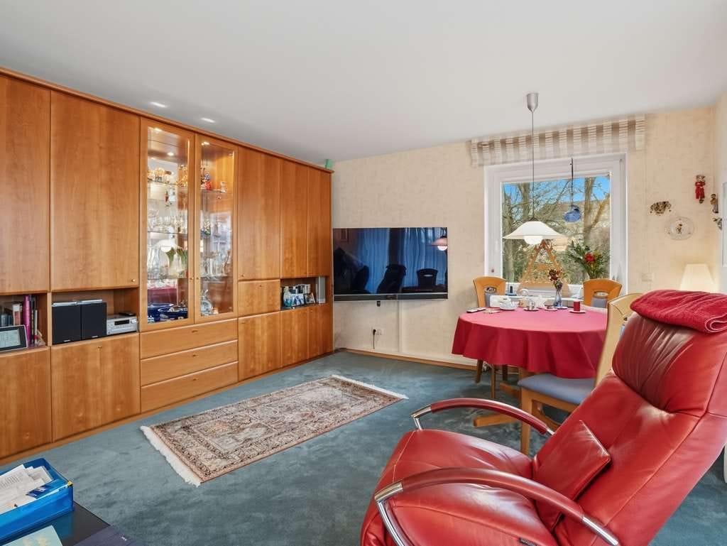 Immobilie in Lindau (Bodensee) - Kapitalanlage: 3-Zimmer-Wohnung mit Balkon, Bergblick und großer Doppelgarage - Bild 4