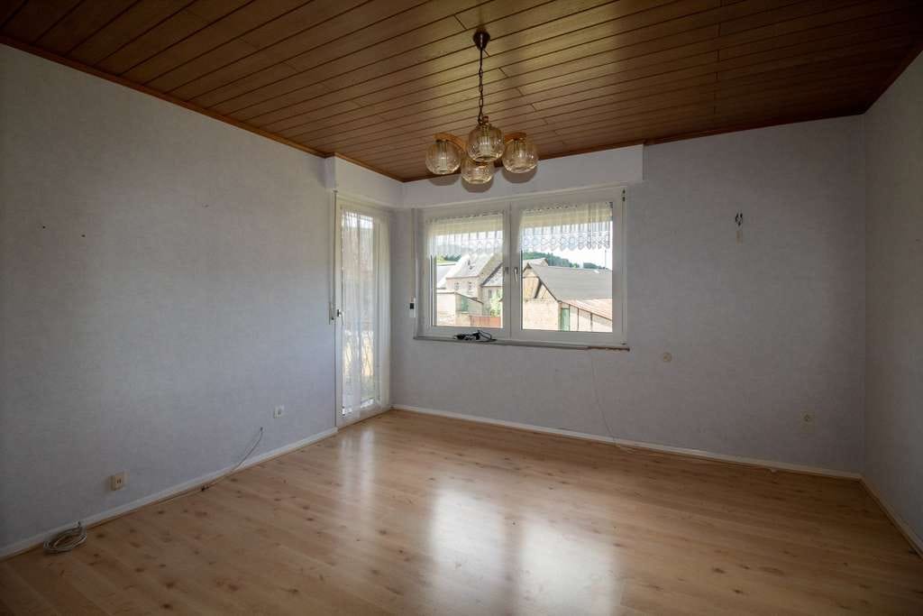Immobilie in Weibern - Naturnahes Wohnen - Bungalow mit viel Raum und Ausbaupotenzial in Weibern/Wabern! - Bild 3