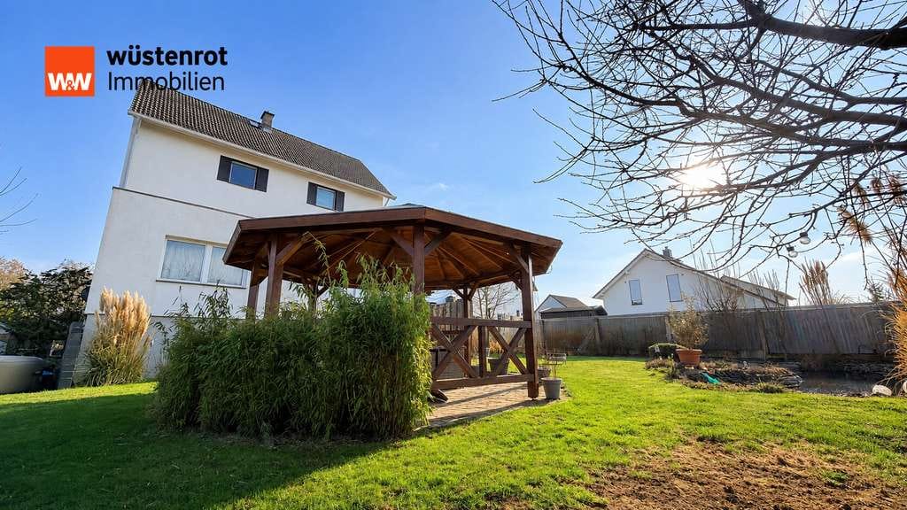 Immobilie in Wiedemar - Freistehendes Einfamilienhaus mit Doppelgarage, Teich, & idyllischem Grundstück | 285 m² Wohnfläche - Bild 0
