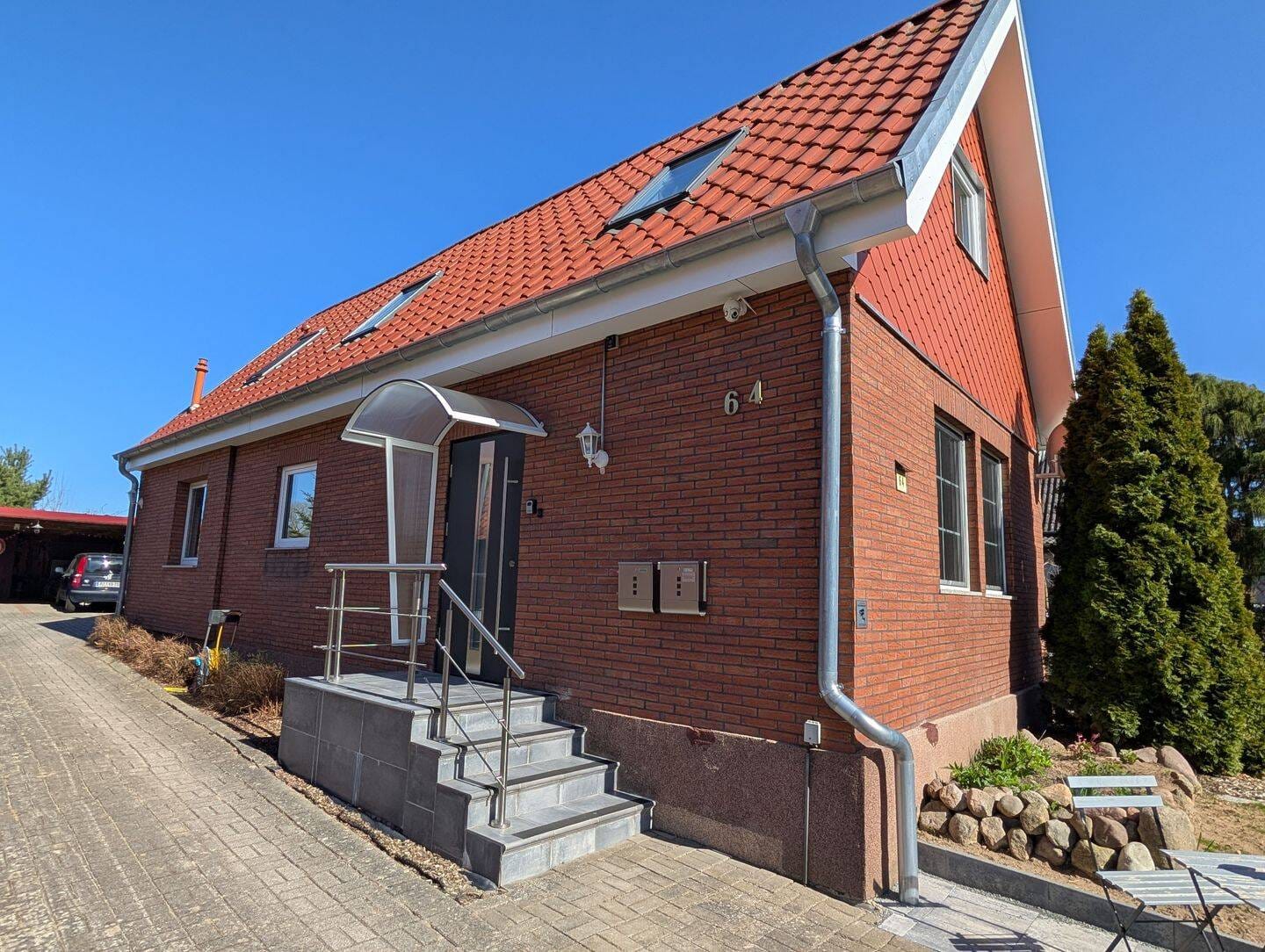 Immobilie in Mustin - Modernisiertes Einfamilienhaus mit Ferienwohnung & großem Grundstück in idyllischer Lage - Bild 0