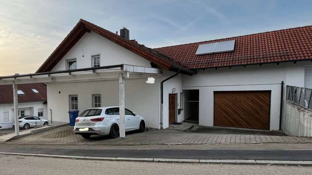 Immobilie in Hüttlingen - 1-2 Familienhaus mit Büro/Hobby/Praxisräume in Hüttlingen  - Bild 0
