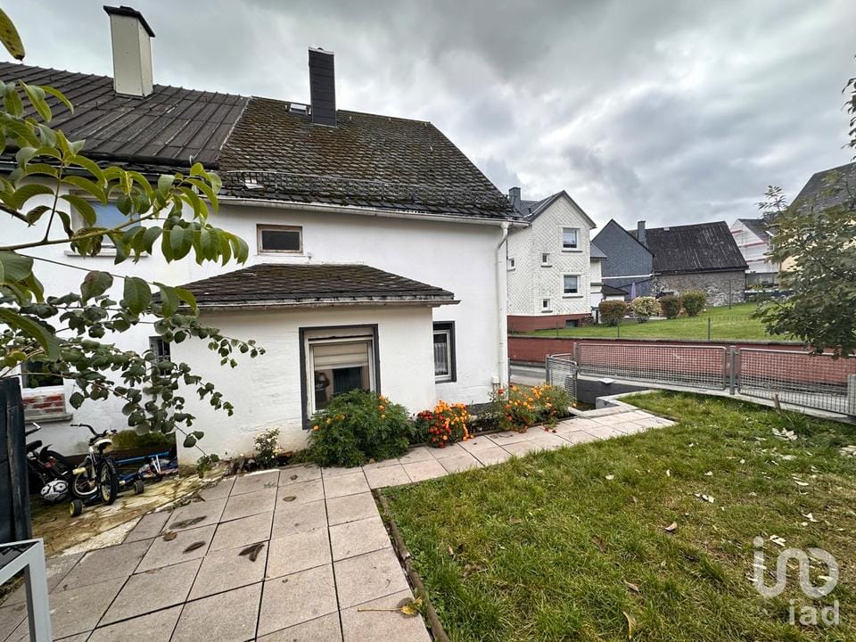 Immobilie in Rennerod - Hobbyhandwerker, Singles oder kleinere Familien aufgepasst! Diese Maisonettenwohnung wartet auf Sie - Bild 0
