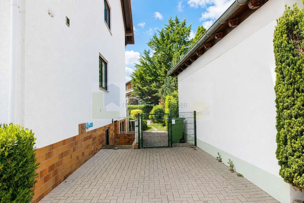 Immobilie in Reute - Gepflegtes Reihenendhaus in kleiner WEG-Anlage in Reute nahe Freiburg-Emmendingen mit Garten, Terras - Bild 4