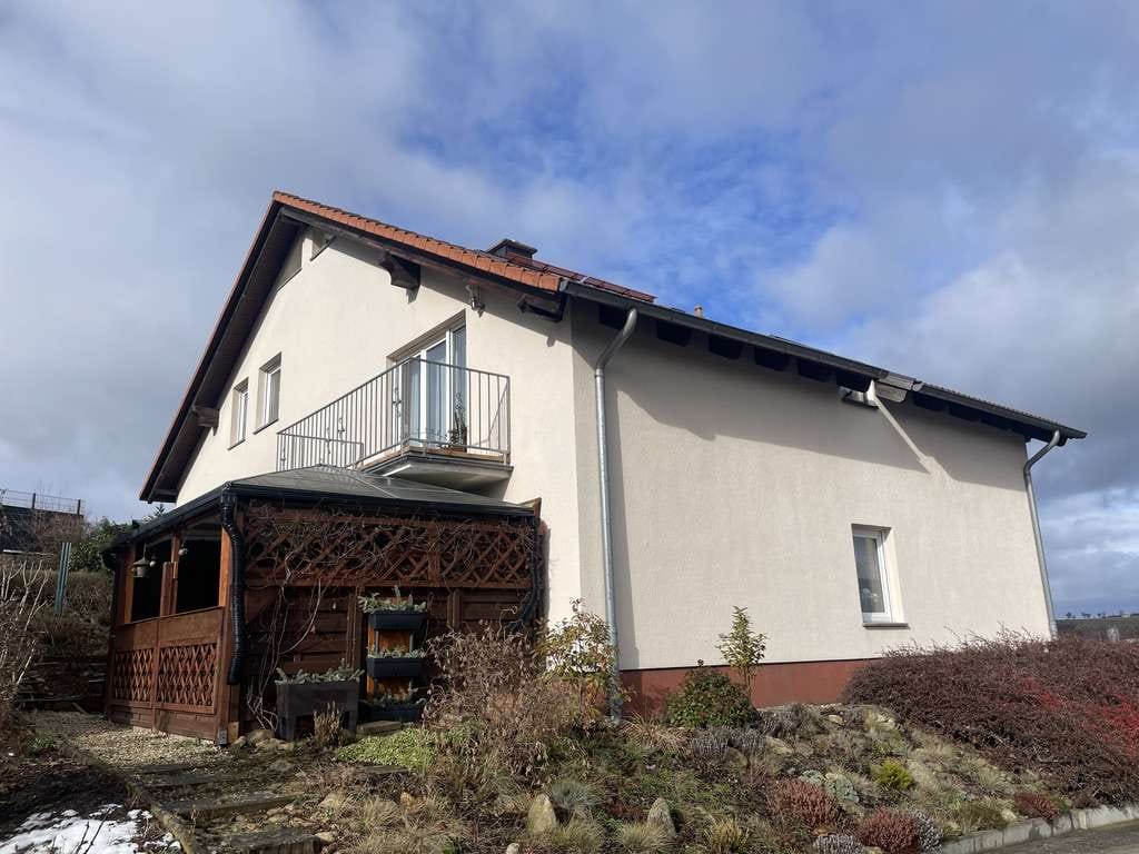 Immobilie in Thale - 3-Familienhaus mit Terrassen, Balkon,  Keller und Stellplätzen in beliebter Wohnlage von Thale - Bild 2