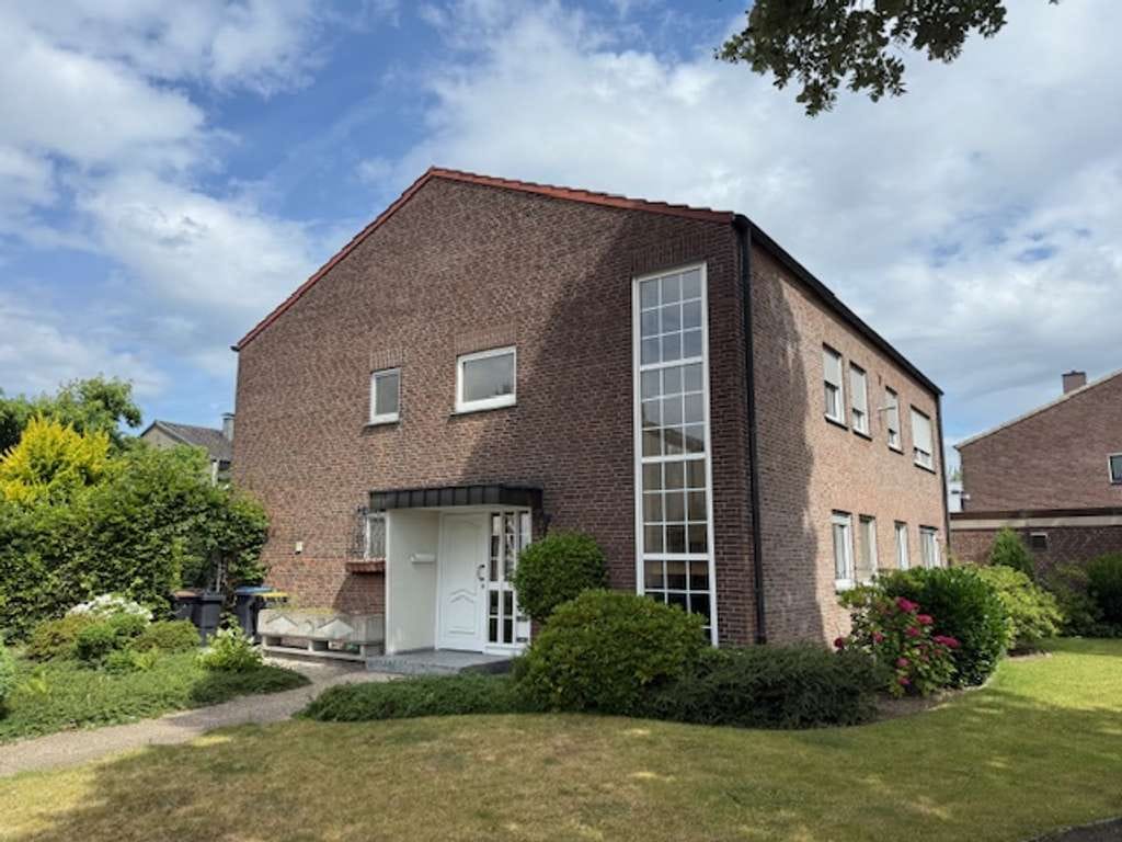 Immobilie in Datteln - Gelegenheit-3 Fam.-Mehrgenerationen-Haus in Datteln-Horneburg - Bild 1