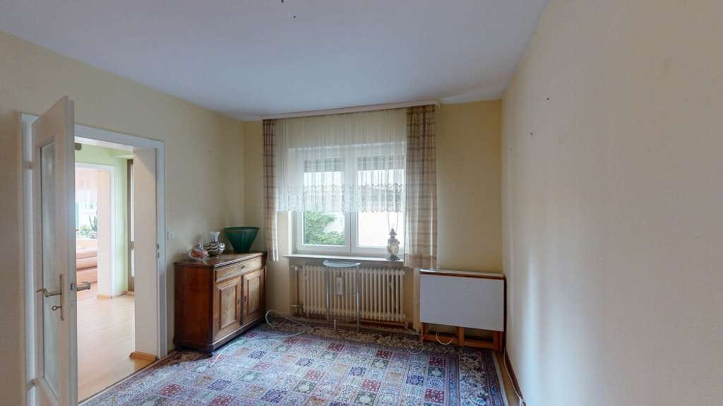 Immobilie in Landau in der Pfalz - Geräumiges Einfamilienhaus mit Wintergarten, Scheune und viel Potenzial in LD-Arzheim - Bild 1