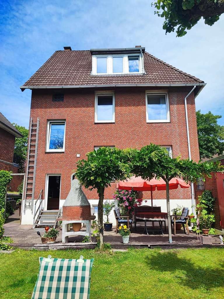 Immobilie in Laboe - 3-Zimmer-Wohnung in Gründerzeit-Villa - Bild 1
