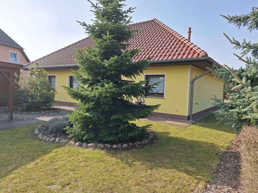 Immobilie in Grimmen - Gepflegt, großzügig, super ausgestattet -  Bungalow in Grimmen - Bild 0