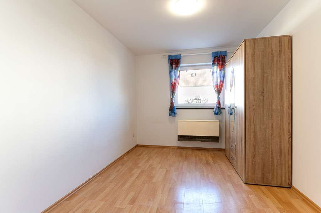 Immobilie in Schönaich - Dreizimmerwohnung im Erdgeschoss-Hochparterre - sofort frei! - Bild 3