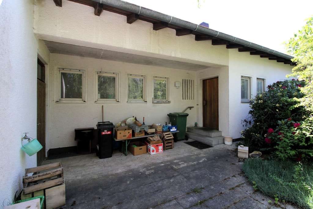 Immobilie in Bechhofen - Einfamillienhaus mit Ausbaureserve, viel Platz und traumhaftem Grundstück - Bild 1