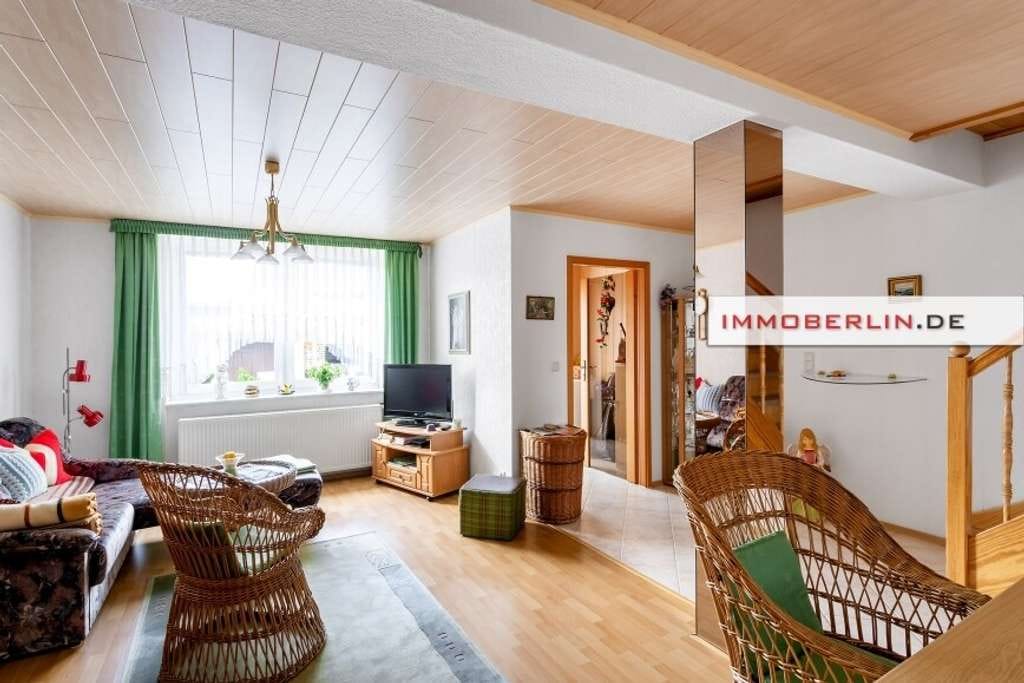 Immobilie in Luckenwalde - IMMOBERLIN.DE - Sympathisches Haus mit schönem Sonnengarten + Garage in guter Infrastruktur - Bild 1