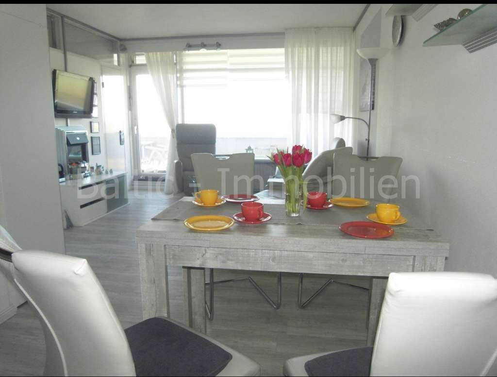 Immobilie in Sierksdorf - Schöne 2,5-Zimmerwohnung mit traumhaftem Weitblick!
Mit bestehender Ferienvermietung, ca. 12 TEUR.  - Bild 3