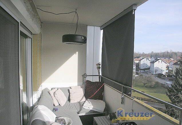Immobilie in Baienfurt - Modernisiert * Gepflegt * Kurzfristig beziehbar - Tolle 4-Zimmerwohnung im 5. OG mit Aufzug ! - Bild 0