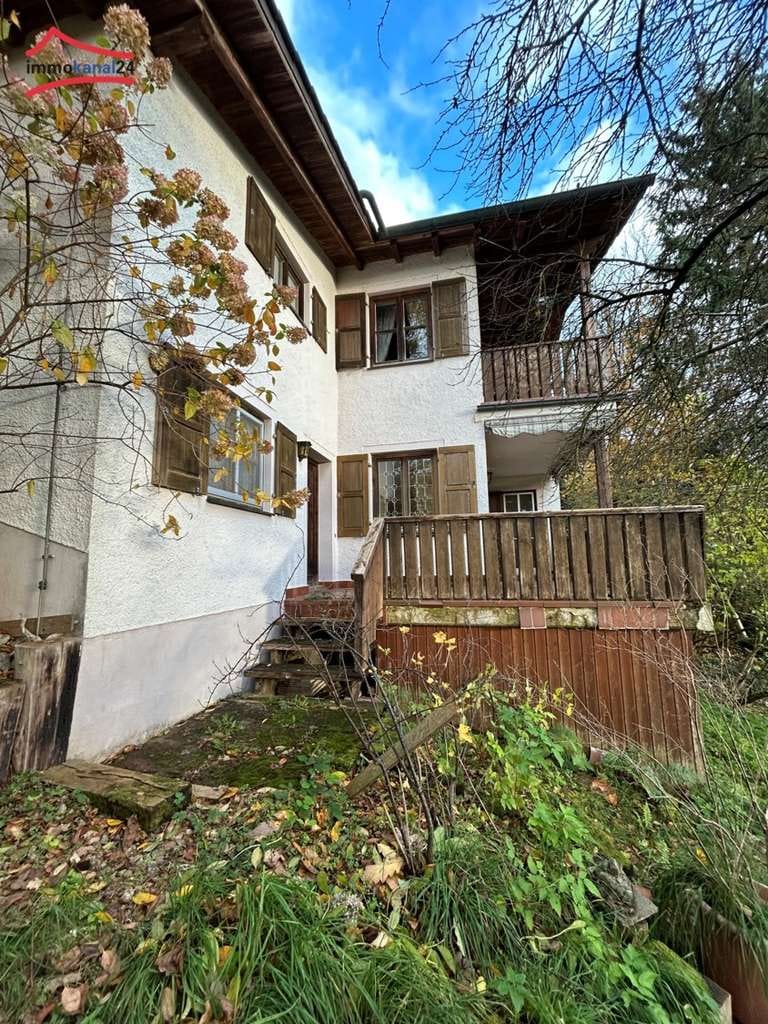 Immobilie in Heidenheim - Gepflegtes Einfamilienhaus in sonniger Hanglage mit großem Garten in 91719 Hohentrüdingen - Bild 0