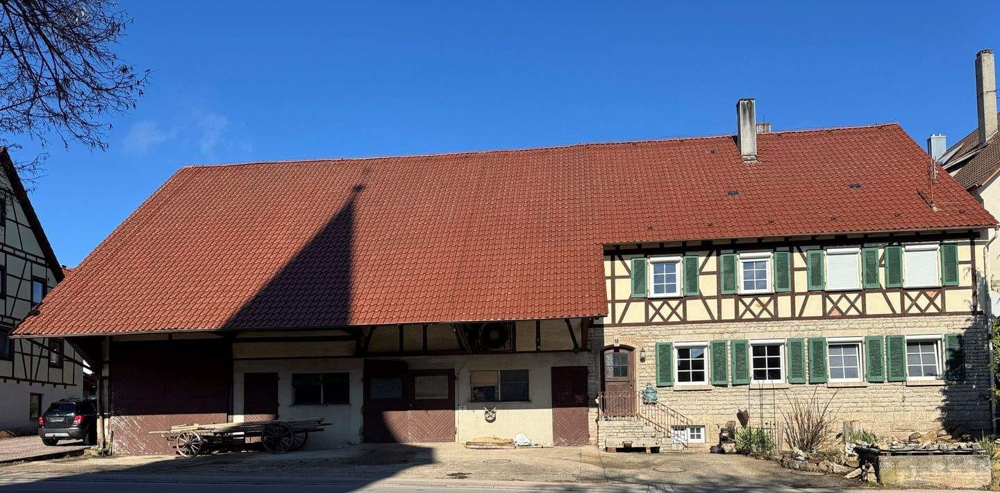 Immobilie in Frankenhardt - Ehemaliges Bauernhaus – umfassend modernisiert, vielseitig nutzbar - Bild 0