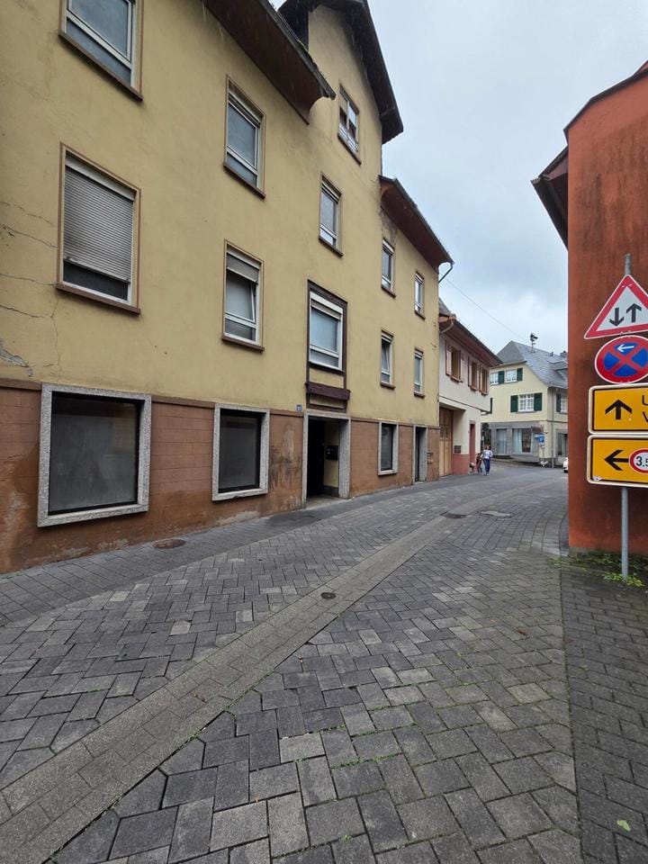 Immobilie in Runkel - Eigentumswohnung in Runkel - 2-Zimmer-Wohnung im EG mit viel Potenzial, idyllisch an der Lahn - Bild 0