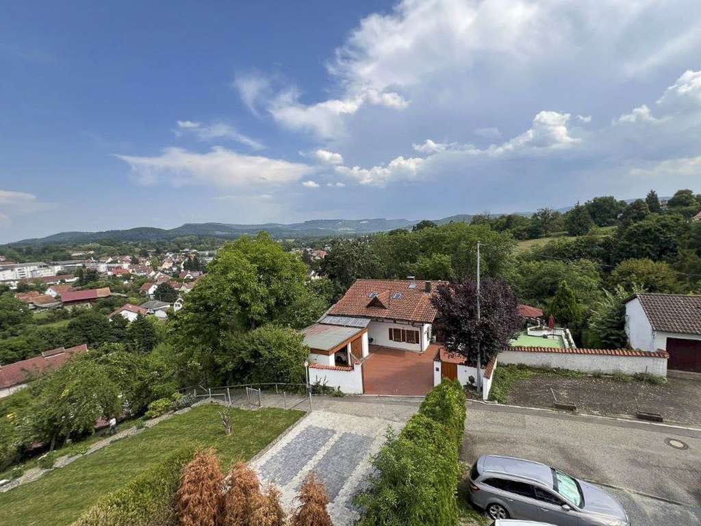 Immobilie in Hechingen - Wohnen und investieren in Hechingen – gepflegtes Haus mit zwei attraktiven Einheiten - Bild 3