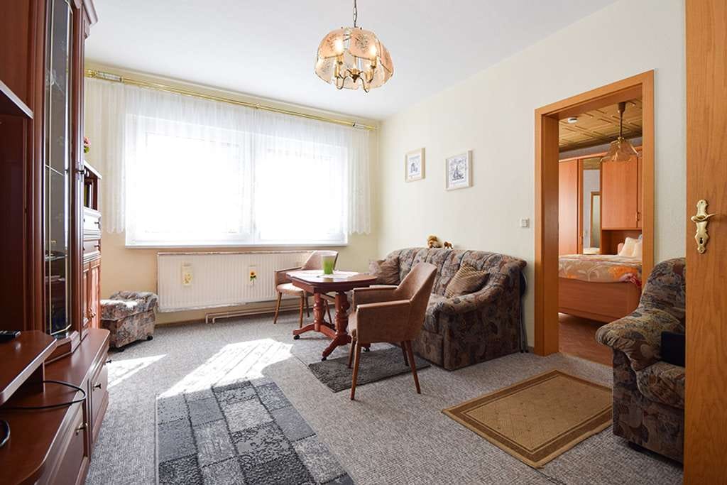 Immobilie in Blankenburg - Schöne 2-Zimmer-Eigentumswohnung im idyllischen Hüttenrode! - Bild 0