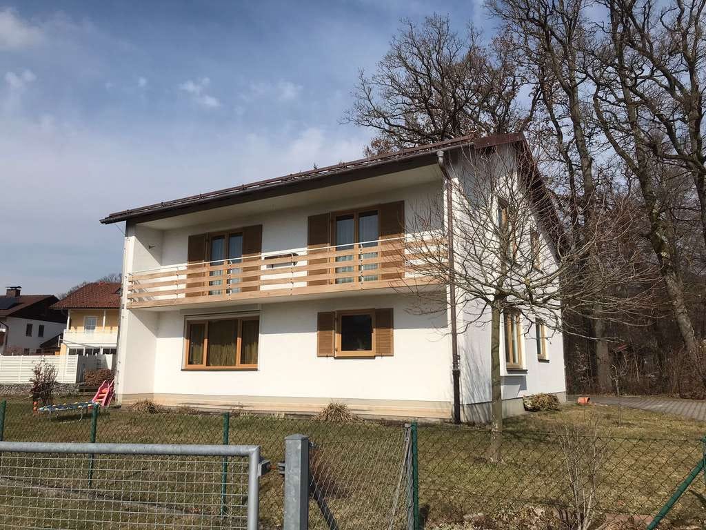 Immobilie in Traunstein - Gepflegtes Zweifamilienhaus in Hufschlag - Bild 0