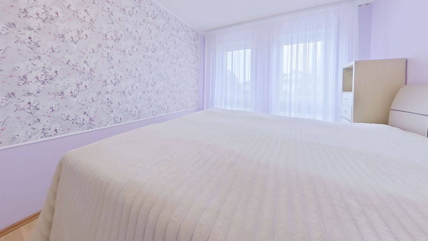 Immobilie in Großenlüder - Zweifamilienhaus mit ausbaufähigem Dachboden in Großenlüder - Bild 2