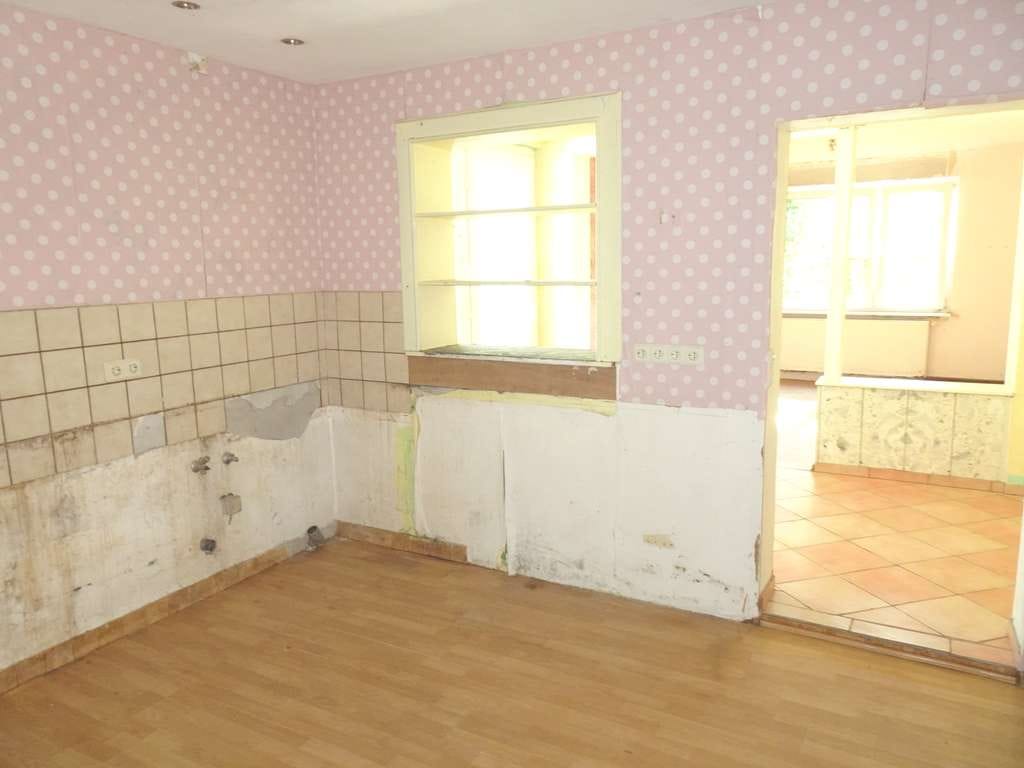 Immobilie in Viernheim - Freistehendes 2 - Familienhaus mit diversen Nebengebäuden zum Renovieren - Bild 4