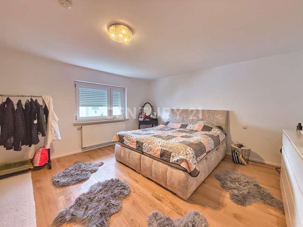 Immobilie in Ampfing - Zuhause mit XL-Potential: Modernisierte Wohnung + DG + Stellplatz - Bild 4