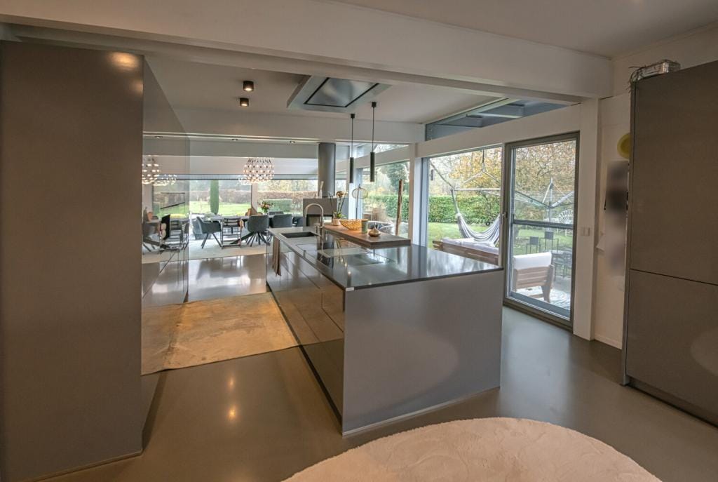 Immobilie in Windesheim - Feldrandlage, A+ und fast 2.000 m² Grundstück: exklusives Wohnen mit Weite und Privatsphäre - Bild 3