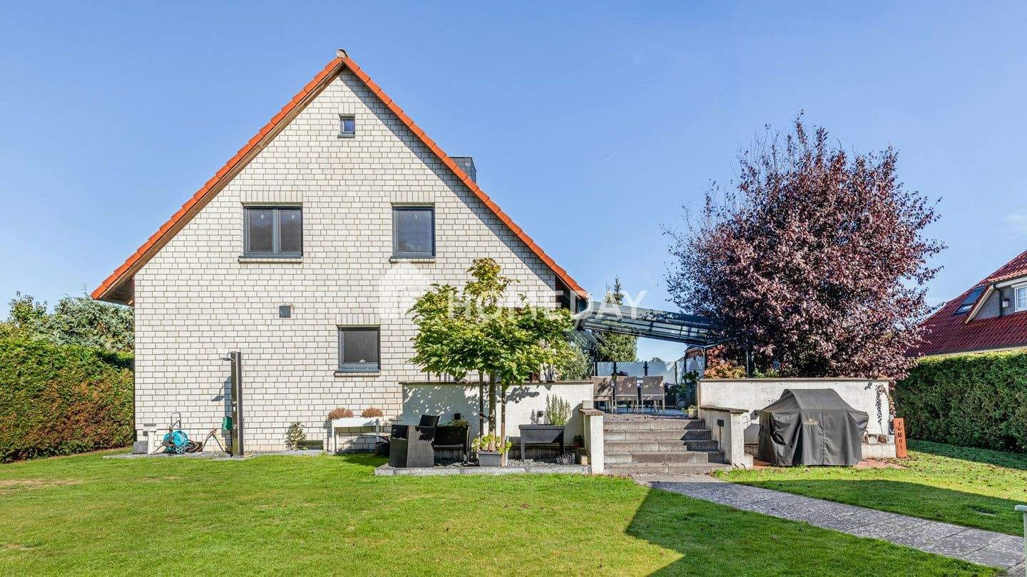 Immobilie in Velpke - Traumhaftes Einfamilienhaus mit Einliegerwohnung und großem Garten - Erbpacht vorhanden - Bild 2