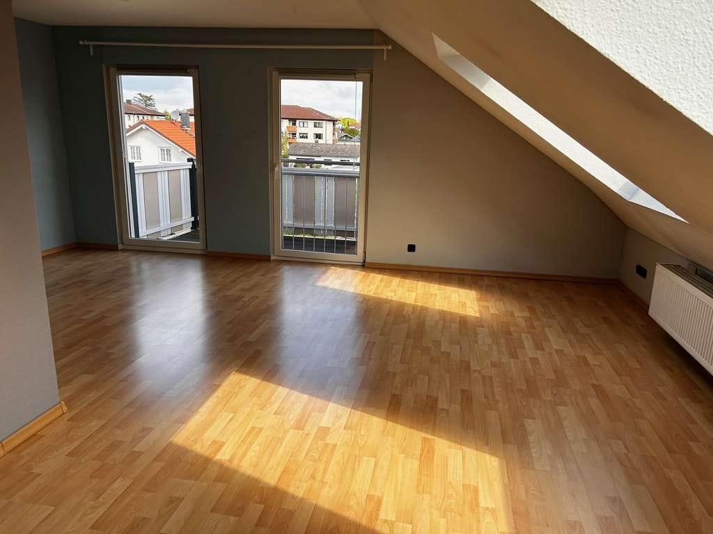 Immobilie in Großkrotzenburg - Vermietete Dachgeschosswohnung mit Balkon in Großkrotzenburg - Bild 4