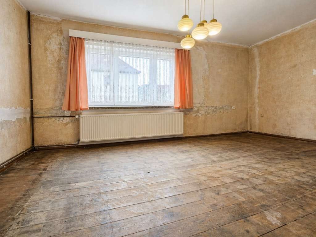 Immobilie in Borna - Ihr Zuhause mit großem Grundstück - Bild 2