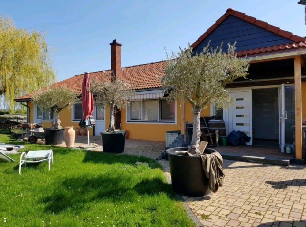 Immobilie in Remse - Wunderschönes Wohnhaus mit Pool, Garage und Carport - Bild 0