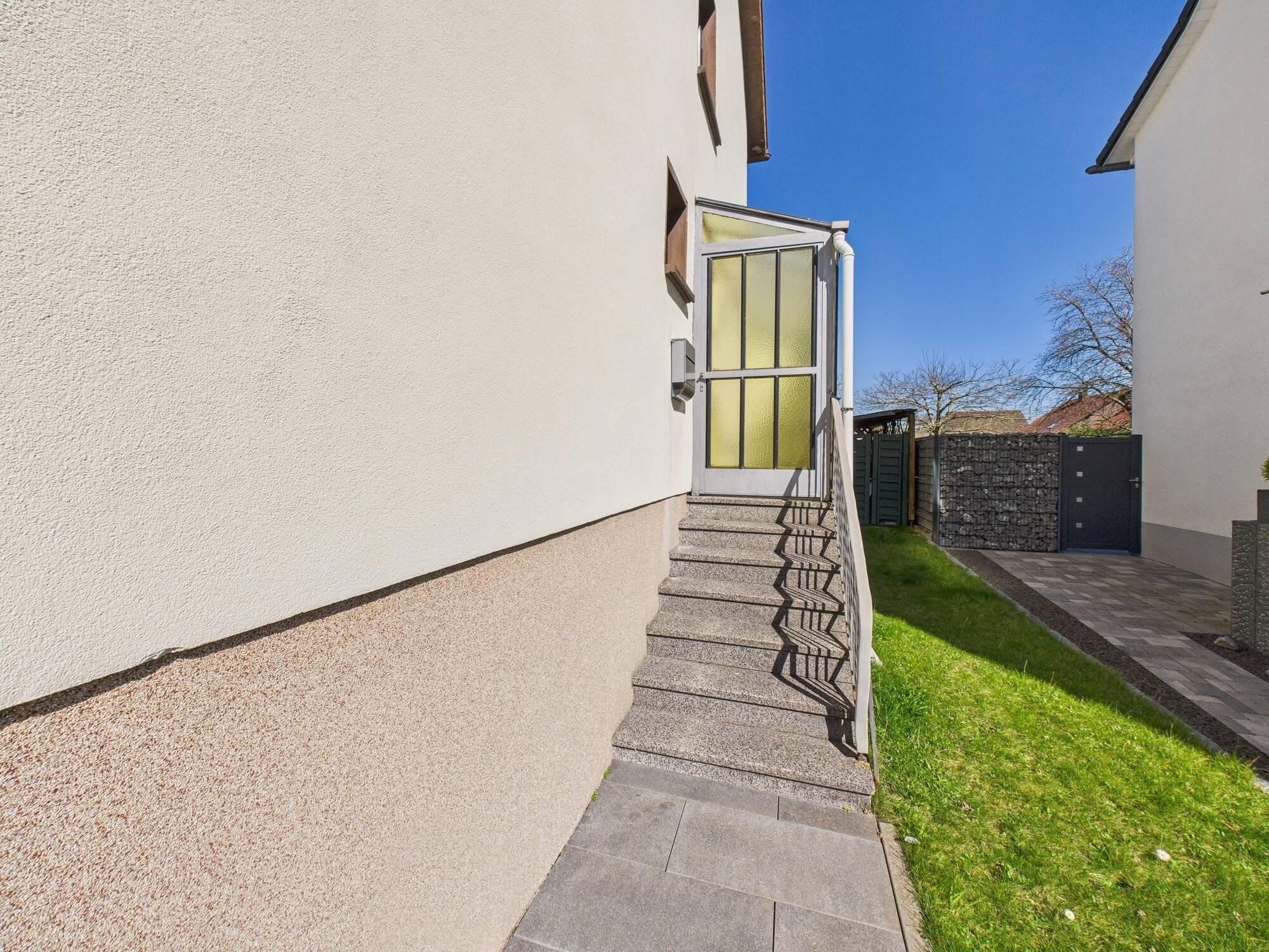 Immobilie in Saarlouis - Einfamilienhaus mit großem Garten in ruhiger Top-Lage von Saarlouis - ideal für Familien! - Bild 3