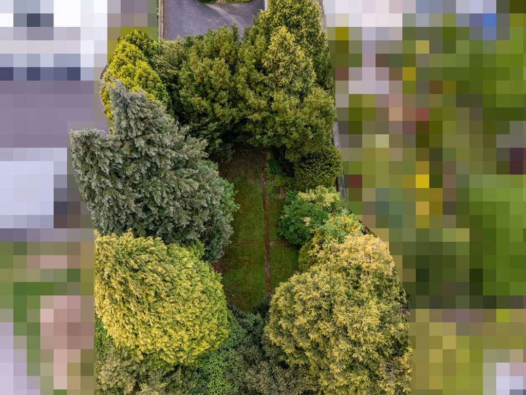 Immobilie in Leichlingen - Witzhelden: Handwerker aufgepasst! 
Freistehendes Zweifamilienhaus mit viel Potenzial - Bild 2