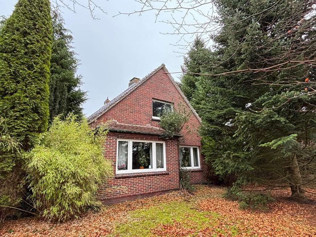Immobilie in Großheide - Landhaus mit großem Grundstück in zentraler Lage von Großheide - Bild 0