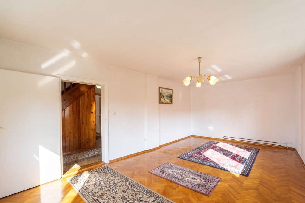 Immobilie in Dornburg-Camburg - Großzügiges Familienidyll mit Weitblick und vielseitigen Nutzungsoptionen - Bild 3
