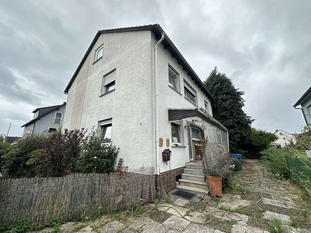 Immobilie in Kahl am Main - Großzügiges Einfamilienhaus auf weitläufigem Grundstück – Potenzial für weitere Bebauung - Bild 0