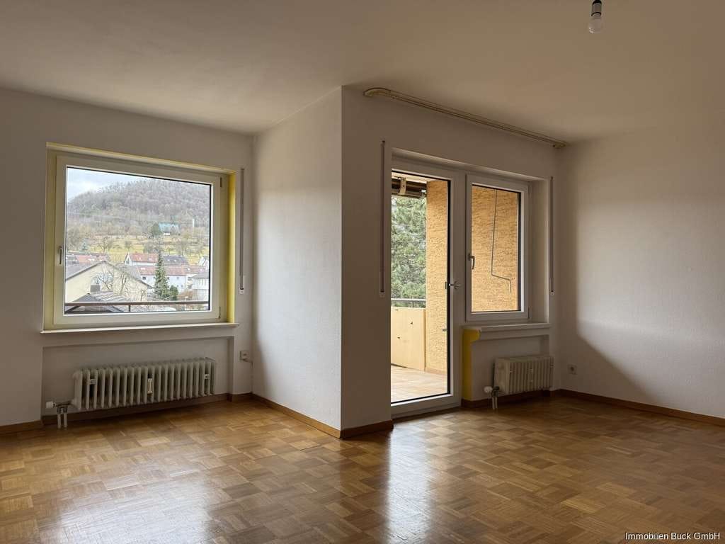 Immobilie in Geislingen an der Steige - Helle und gut geschnittene 2-Zimmerwohnung mit Balkon und TG-Stellplatz zum Kauf gesucht? - Bild 0