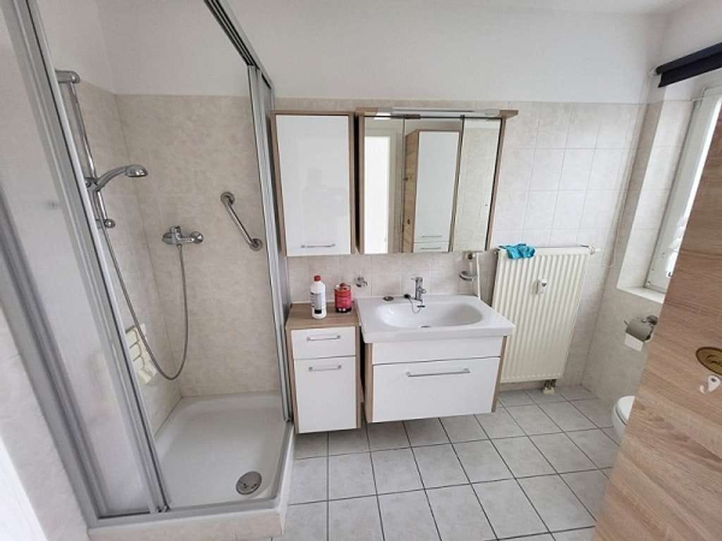 Immobilie in Heinsdorfergrund - 1 1/2-Raum-Wohnung im 1.Obergeschoß mit Lift und Einbauküche - Bild 1