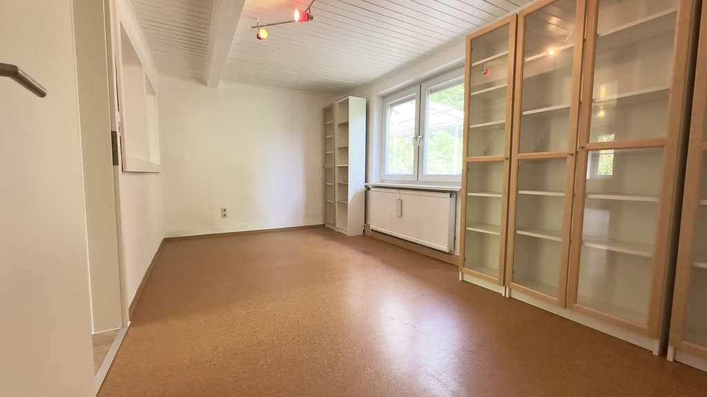 Immobilie in Imsbach - Familienfreundliches Ein - Zweifamilienhaus mit Garten und Balkon - Bild 3