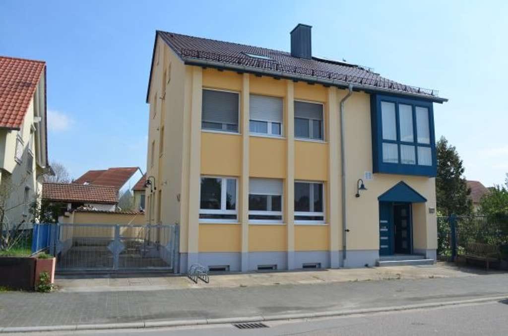Immobilie in Rheinzabern - Schöne EG 2-Zimmer-Wohnung mit  Keller & Stellplatz - Bild 0