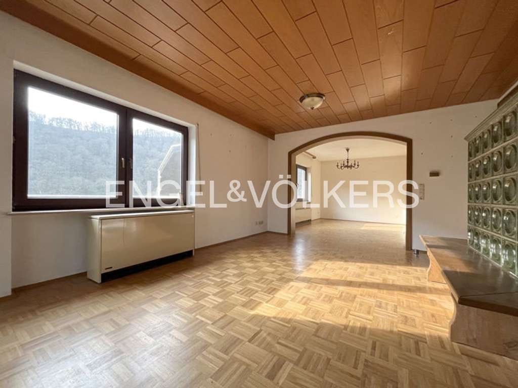 Immobilie in Balduinstein - Großzügiges ZFH mit Fernblick, großem Grundstück und PV-Anlage - Bild 1