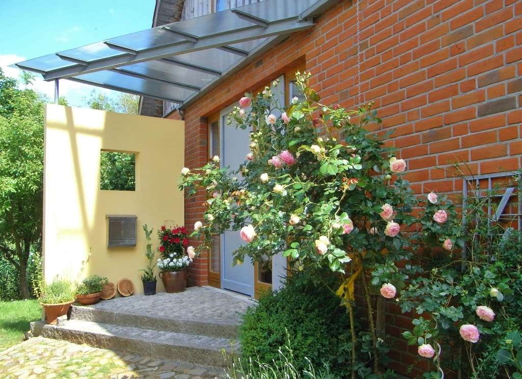 Immobilie in Haseldorf - Ökologisch nachhaltiges Niedrigenergiehaus - gesund wohnen mit Lehm - Bild 1