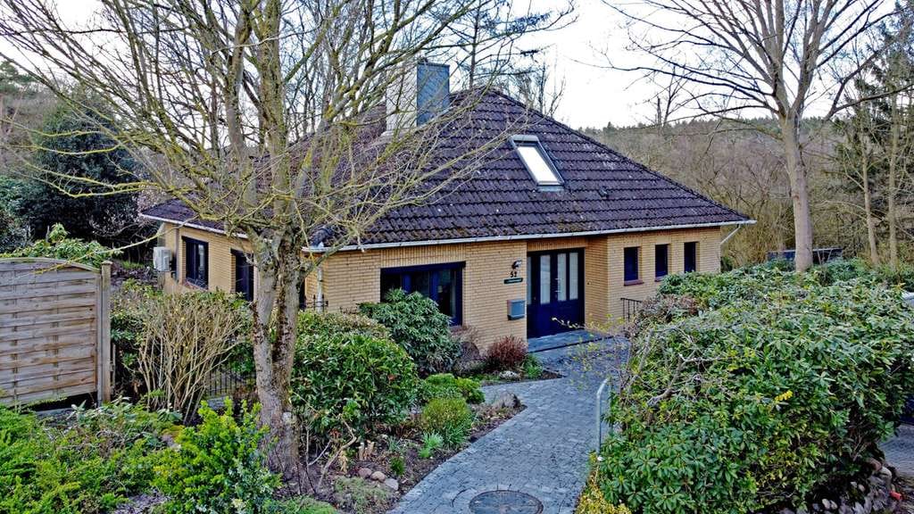 Immobilie in Harsefeld - Geräumiges Einfamilienhaus direkt am Naturschutzgebiet zum Kauf in Harsefeld - Wentzel Dr. - Bild 2