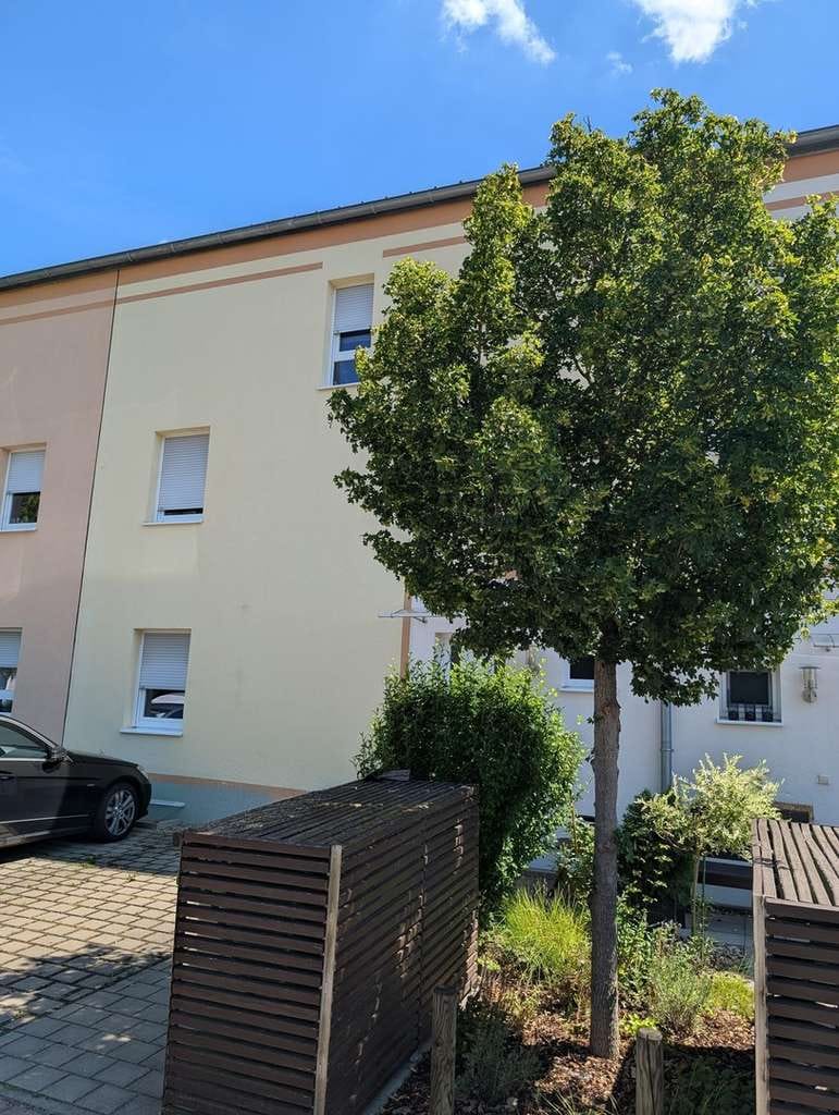 Immobilie in Feucht - Modernes Reihenmittelhaus zum Kauf - Bild 0