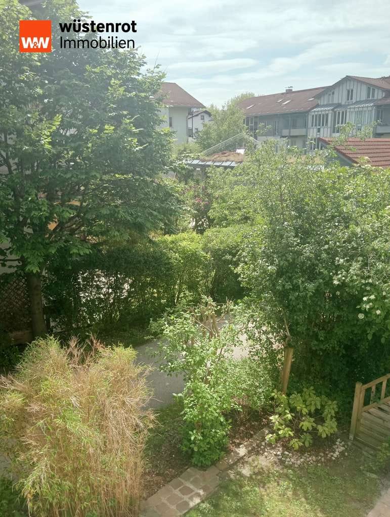 Immobilie in Bad Tölz - Sonnige 2 Zimmerwohnung mit Balkon in Bad Tölz , zur Stadtmitte nur ca. 8 Gehminuten. Ca.57 m². TG - Bild 2
