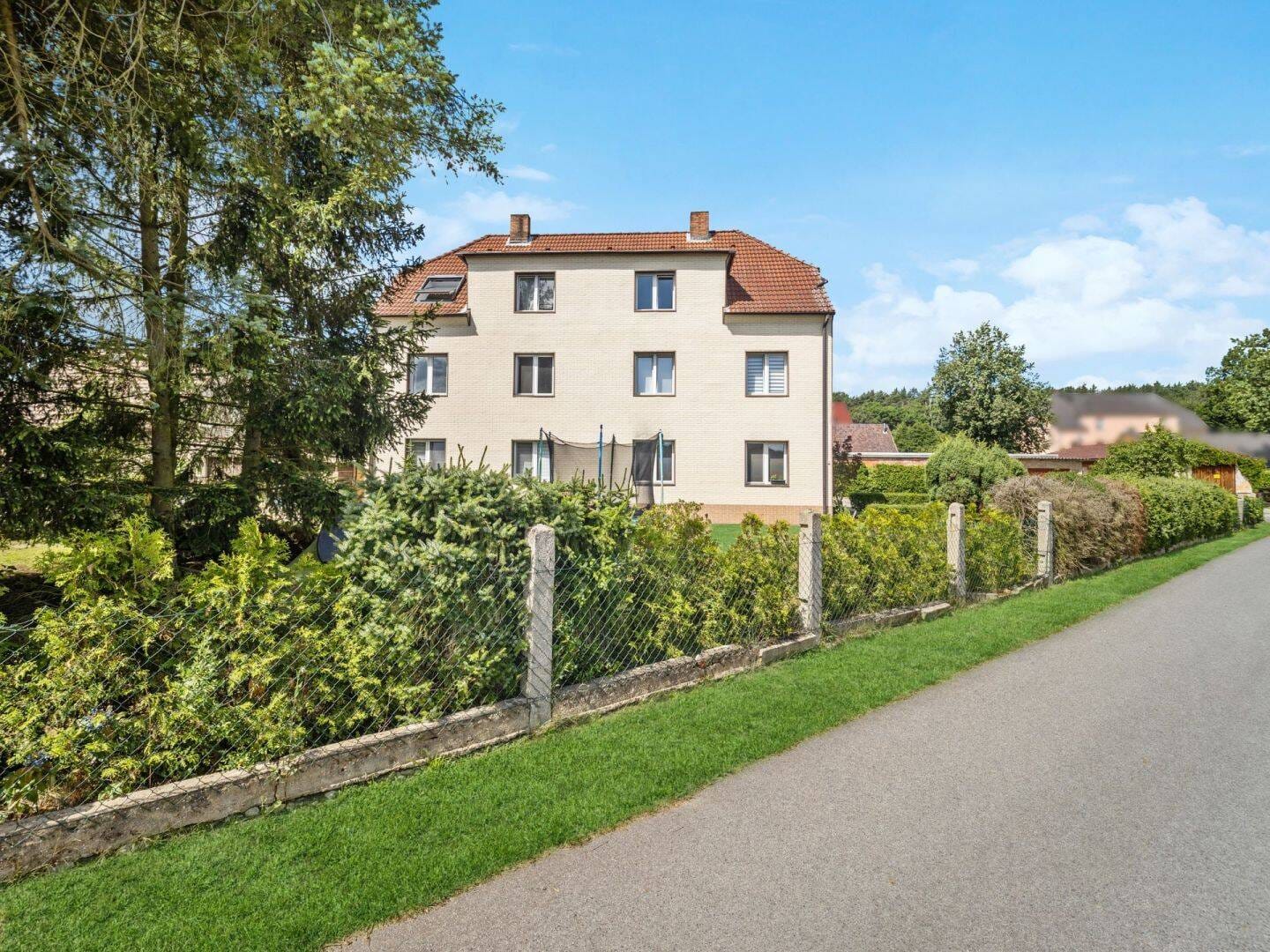 Immobilie in Bad Muskau - Mužakow - Mehrfamilienhaus mit Potential in Bad Muskau als Kapitalanlage - Bild 0