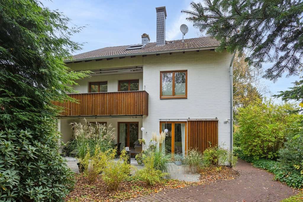Immobilie in Extertal - 3-Parteien-Haus auf großem Grundstück mit Bebauungspotenzial - Bild 3